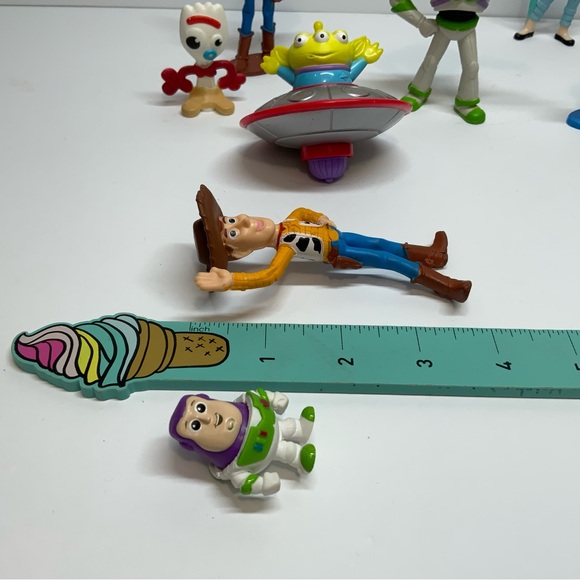 Mixed Lot of 10 Disney Pixar Toy Story Figures & Toys Woody Buzz Lightyear Alien - Picture 5 of 5
